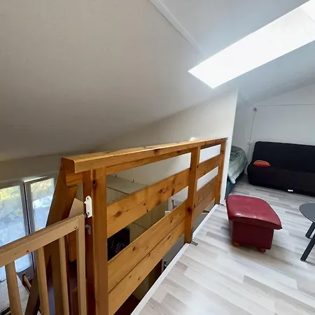 Maison Confortable Près De La Forêt Pour 4 Personnes Avec Parking Privatif - Fr-1-323-581 *