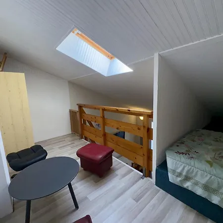Maison Confortable Près De La Forêt Pour 4 Personnes Avec Parking Privatif - Fr-1-323-581 * Saint-Jean-de-Monts